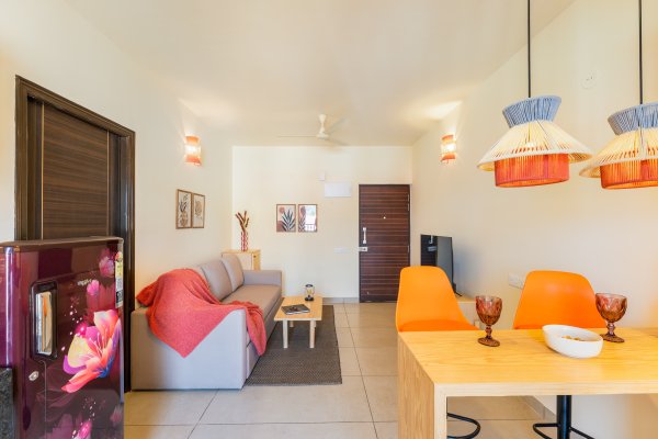 Sereno Amber 1bhk cosy apt w/pool, gym, games zone
