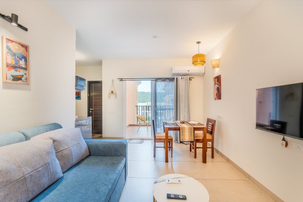 Sereno Sapphire - modern 1 bhk w/pool & game zone