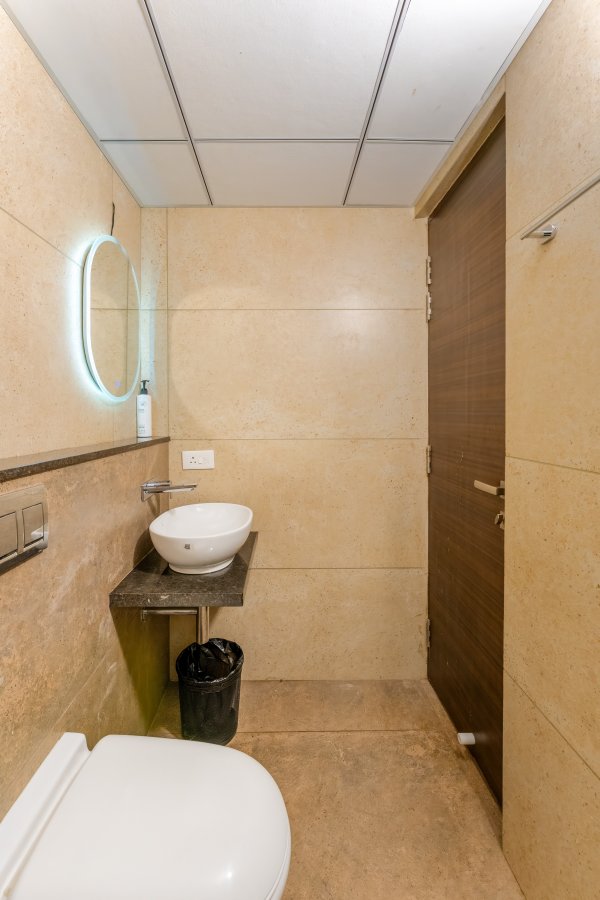 Sereno Pebbles 1 - cosy 1bhk w/pool, gym, games