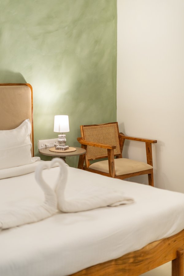 Sereno Olive - modern 1bhk w/pool, gym, games zone