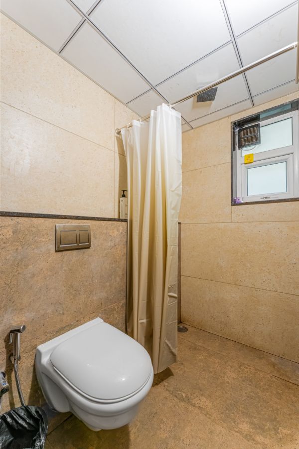 Sereno Pebbles 2 - cosy 1bhk w/pool, gym, games