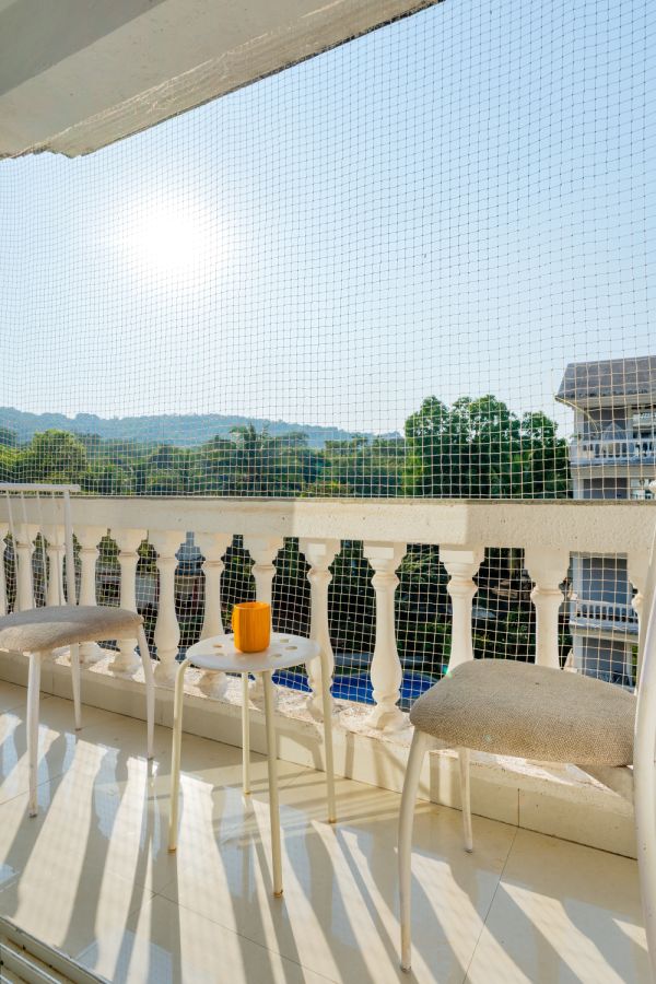 Sereno Boho - cosy 1bhk studio apt w/pvt balcony