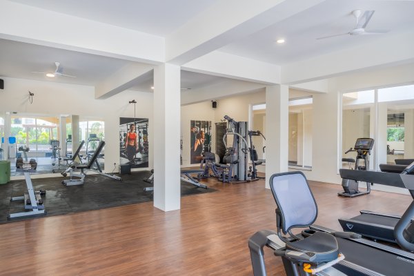 Sereno Amber 1bhk cosy apt w/pool, gym, games zone