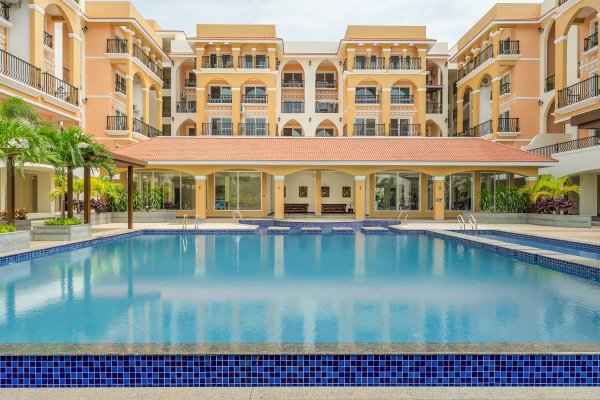 Sereno Amber 1bhk cosy apt w/pool, gym, games zone